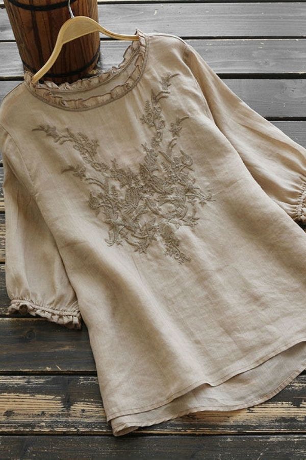 Embroidery Round Neck T-shirt
