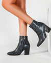 Snakeskin Pattern Pointed Boots - Blue oh!My Lady 